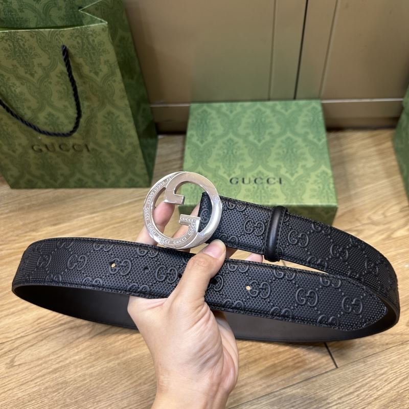G*u*i belts